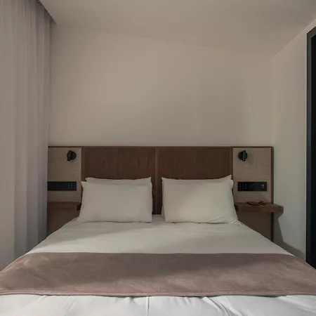 Ξενοδοχείο με διαμερίσματα Vista Luxury Νέος Μαρμαράς